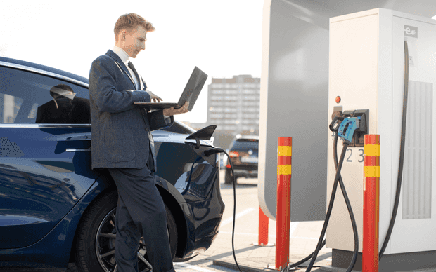 Article cover image for How fractional CTOs transform eMobility teams – from firefighting to foresight