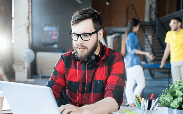 In-house vs outsourcing  vs freelance software development